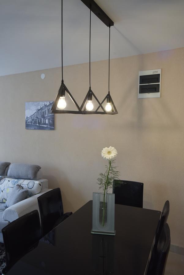City Center Apartments Пірот Екстер'єр фото