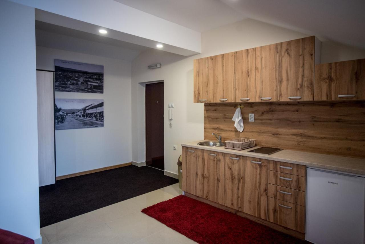 City Center Apartments Пірот Екстер'єр фото